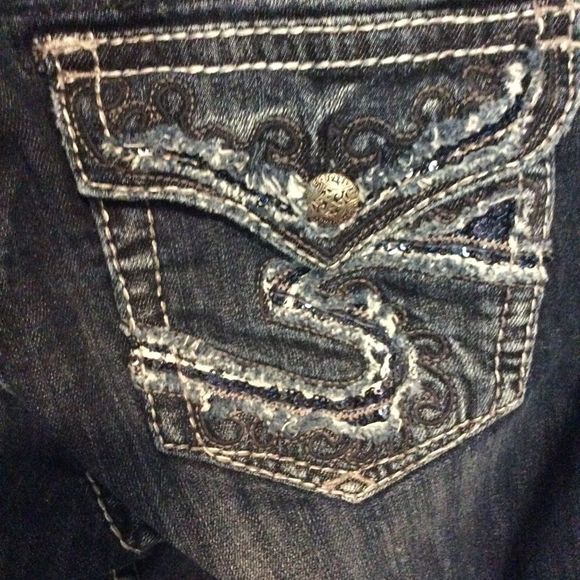 Silver jean Capris - Picture 2 of 7